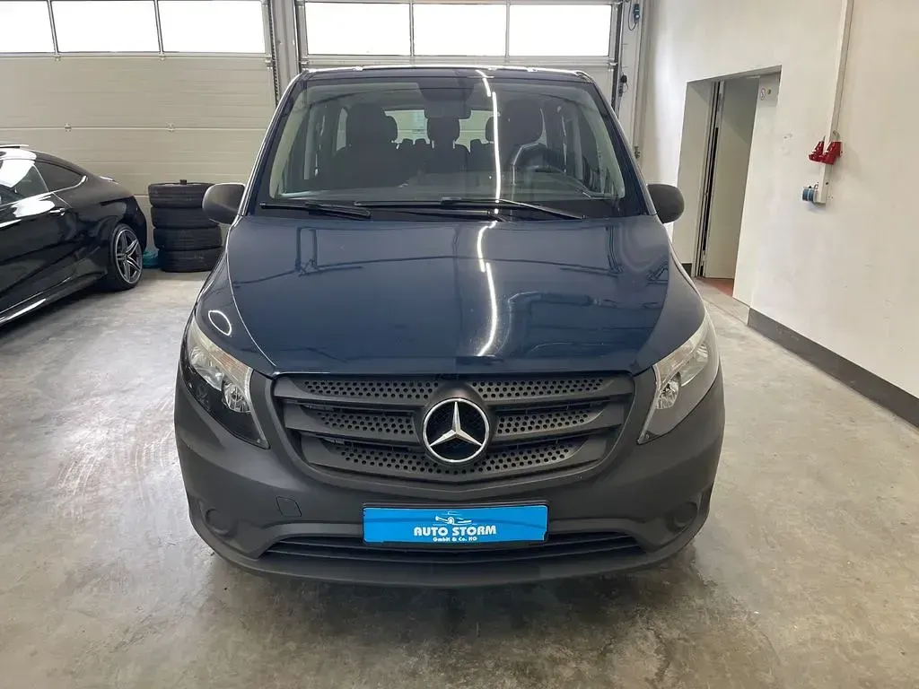 Gebraucht Mercedes Vito 136 PS (100 kW) 2023 Stahlblau Van