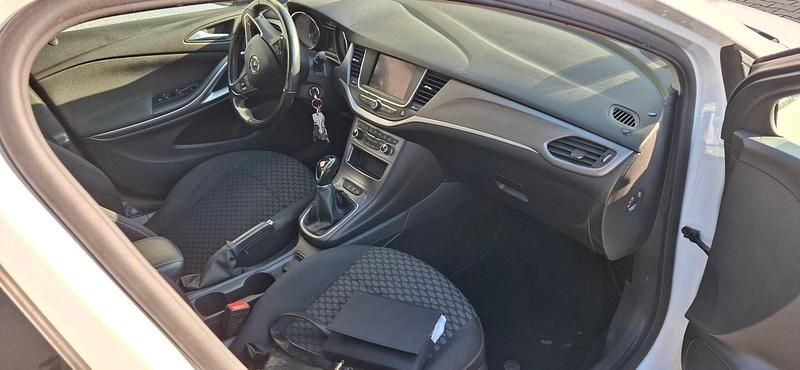 Gebraucht Opel Astra 131 PS (96 kW) 2021 Weiß Limousine