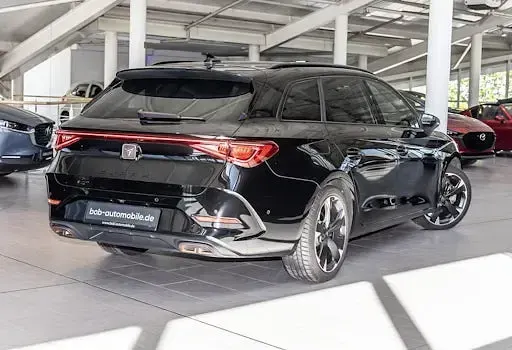 Usado Cupra Leon 204 HP (150 kW) 2024 Preto Carrinha
