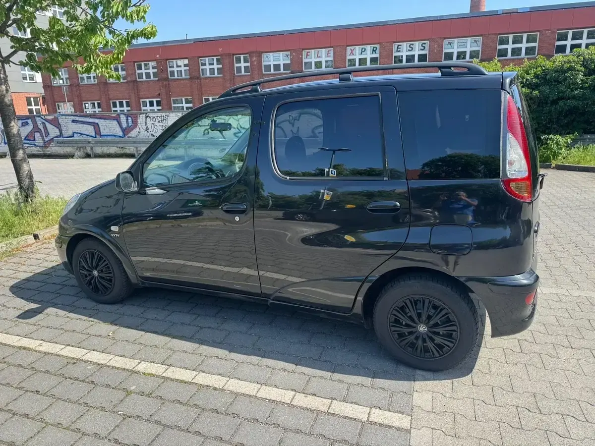 Gebraucht Toyota Yaris 105 PS (77 kW) 2005 Schwarz Kombi