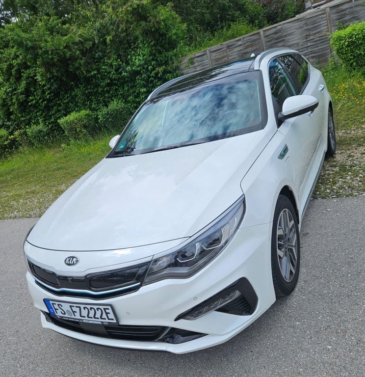 Weiß Gebraucht 2020 Kia Optima Hybrid Spirit Limousine | 21.199 € (Fairer Preis) - Bild 1/4