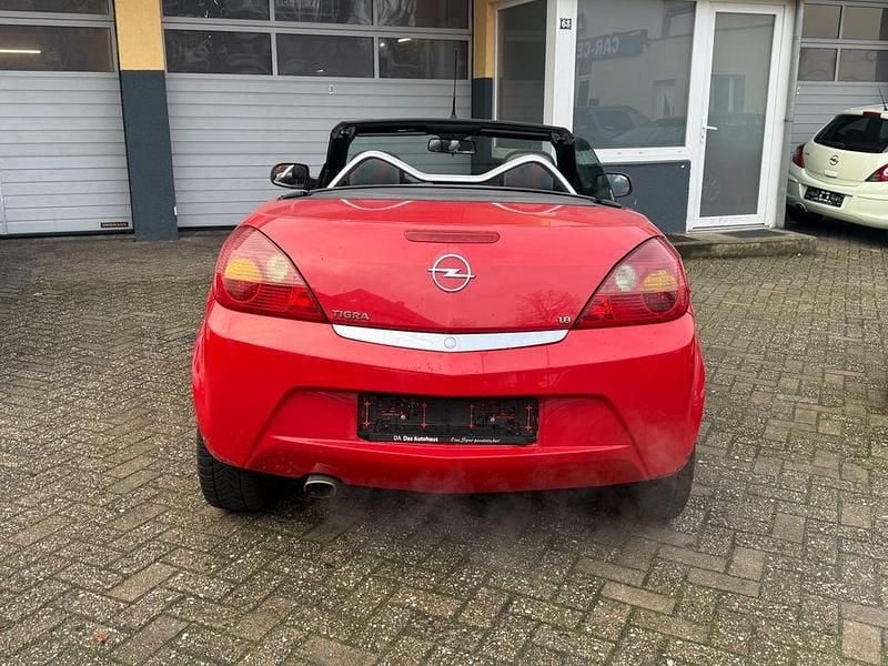 Gebraucht Opel Tigra 90 PS (66 kW) 2005 Rot Cabrio