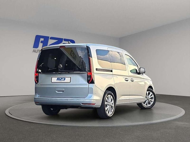 Gebraucht VW Caddy Style 122 PS (89 kW) 2024 Reflexsilber metallic Van / Kleinbus