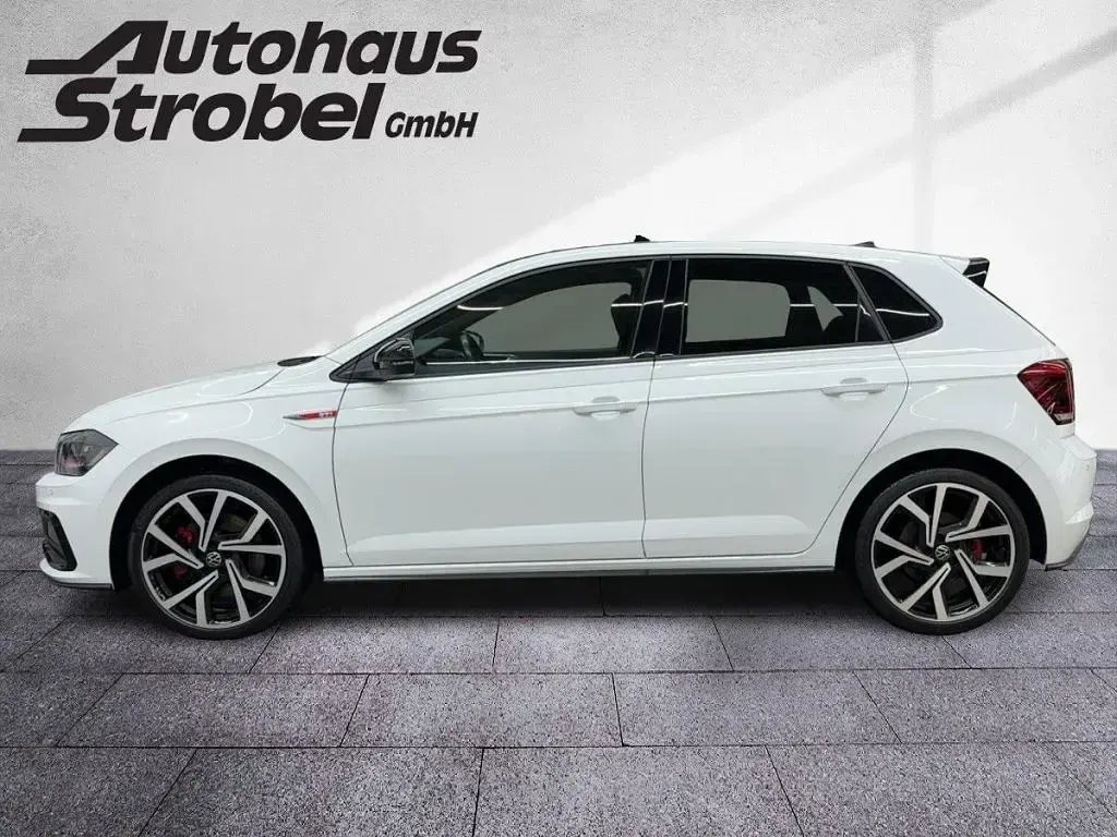 Gebraucht VW Polo Select 207 PS (152 kW) 2021 Pure white (metallic) Kleinwagen
