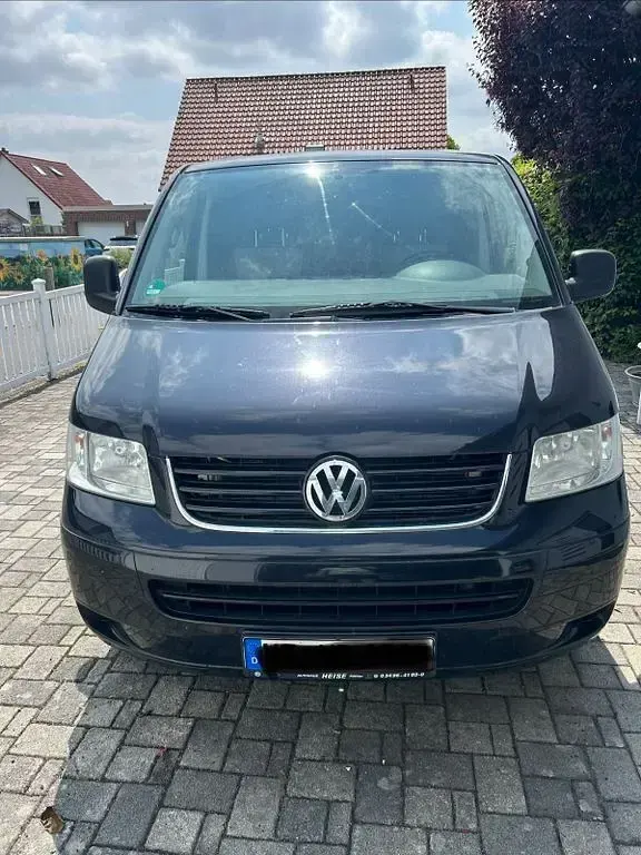 Gebraucht VW Multivan 102 PS (75 kW) 2008 Schwarz Van / Kleinbus