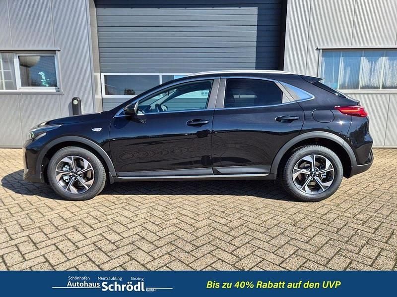 Neu Kia XCeed 150 PS (110 kW) 2026 Zilinaschwarz metallic SUV