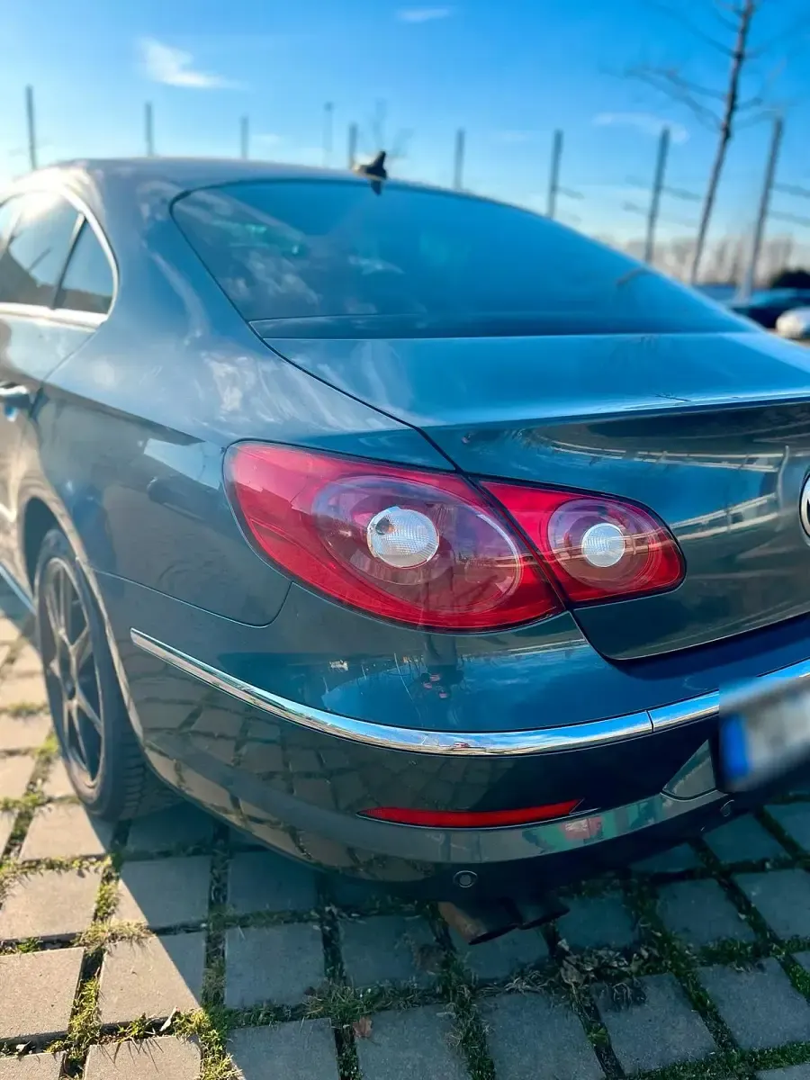 Occasion VW Passat 140 ch (102 kW) 2011 Gris Coupé