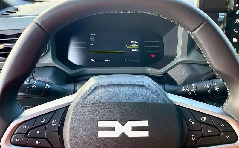 Gebraucht Dacia Duster Extreme 131 PS (96 kW) 2024 Weiß SUV