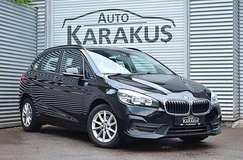 Gebraucht BMW 216 Advantage 116 PS (85 kW) 2019 Saphirschwarz Kombi