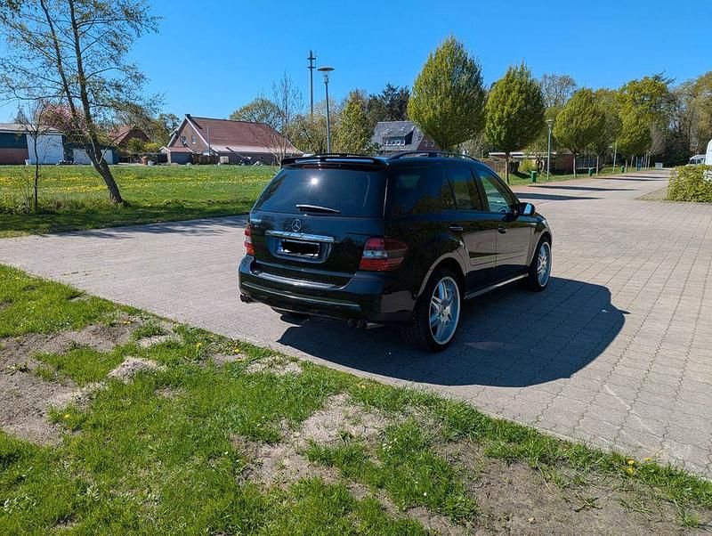 Gebraucht Mercedes ML320 272 PS (200 kW) 2006 Schwarz SUV