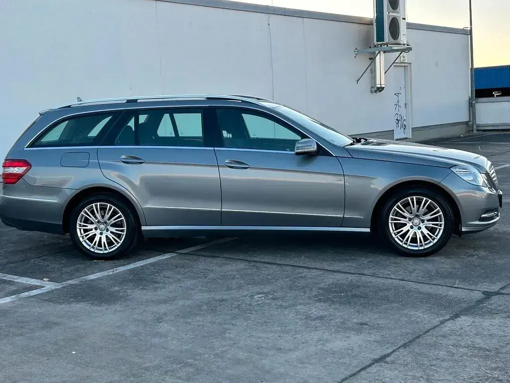 Usata Mercedes E200 184 CV (135 kW) 2012 Argento Station wagon