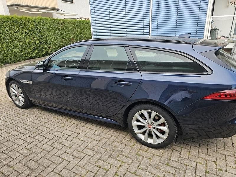 Gebraucht Jaguar XF Sportbrake R-Sport 241 PS (177 kW) 2017 Blau Kombi