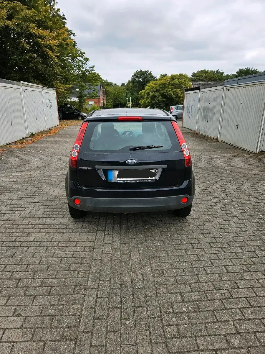 Gebraucht Ford Fiesta 60 PS (44 kW) 2006 Blau Kleinwagen