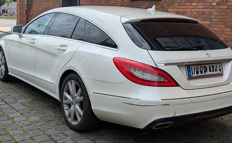 Gebraucht Mercedes CLS250 Shooting Brake 204 PS (150 kW) 2012 Weiß Kombi
