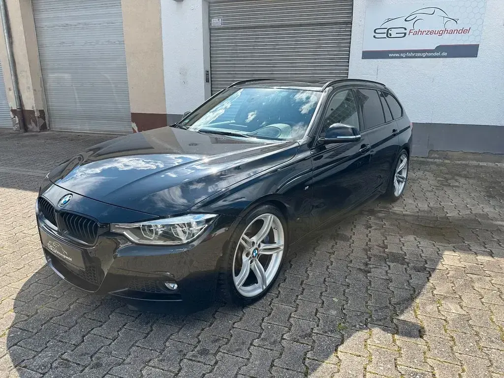 Gebraucht BMW 330 M Sport 258 PS (189 kW) 2017 Schwarz Kombi