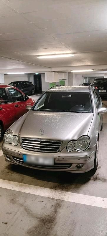 Gebraucht Mercedes C200 163 PS (119 kW) 2006 Gold Kombi