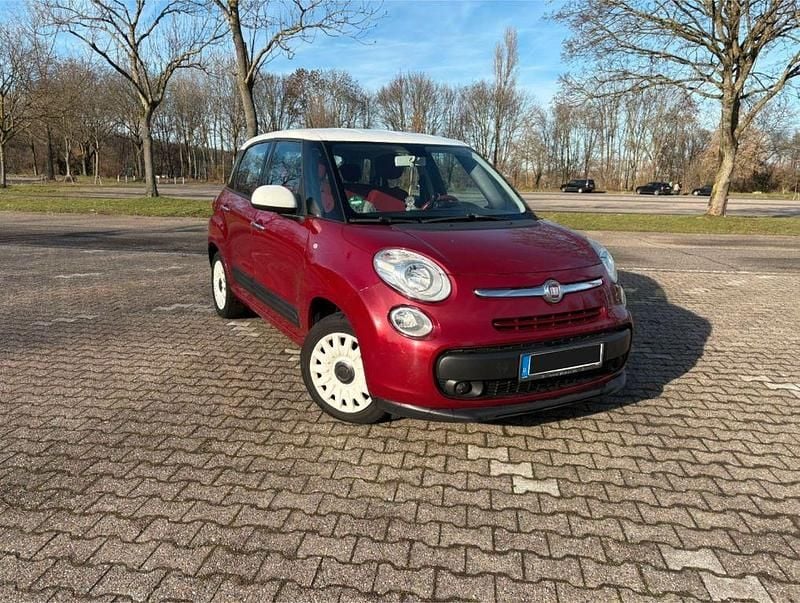 Rot Gebraucht 2014 Fiat 500L Van / Kleinbus | 4.600 € (Superpreis) - Bild 1/4