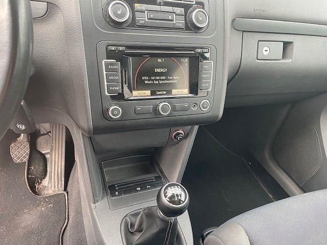 Gebraucht VW Touran Style 105 PS (77 kW) 2012 Schwarz Van / Kleinbus