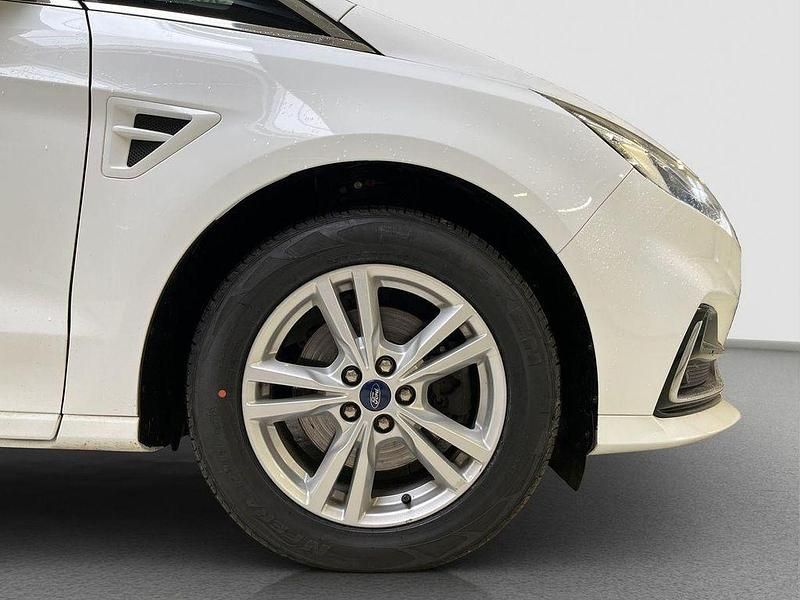 Gebraucht Ford S-MAX Titanium 190 PS (139 kW) 2022 Weiß Van / Kleinbus