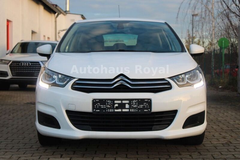 Weiß Gebraucht 2015 Citroën C4 Tendance Limousine | 6.500 € (Fairer Preis) - Bild 1/4