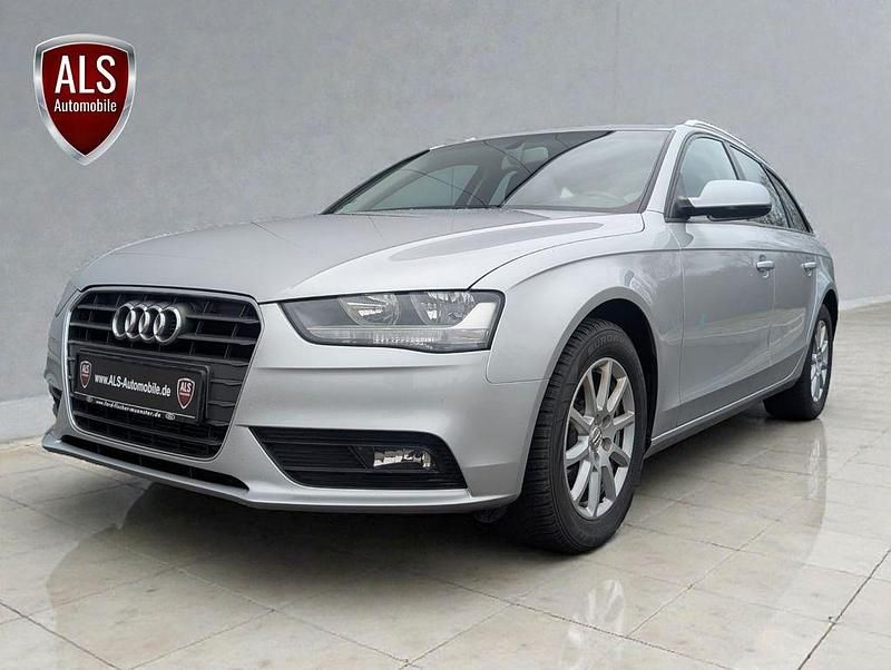 Gebraucht Audi A4 Attraction 143 PS (105 kW) 2012 Eissilber metallic Kombi