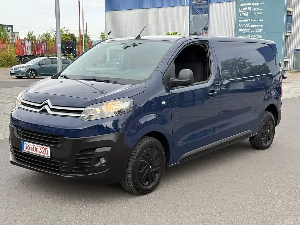 Używany Citroën Jumpy 122 KM (89 kW) 2018 Niebieski Minivan