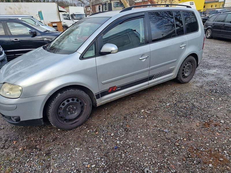 Gebraucht VW Touran 105 PS (77 kW) 2006 Silber Van / Kleinbus