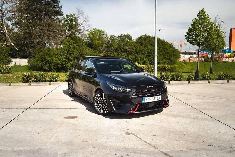 Gebraucht Kia Ceed GT GT 204 PS (150 kW) 2023 Schwarz Limousine