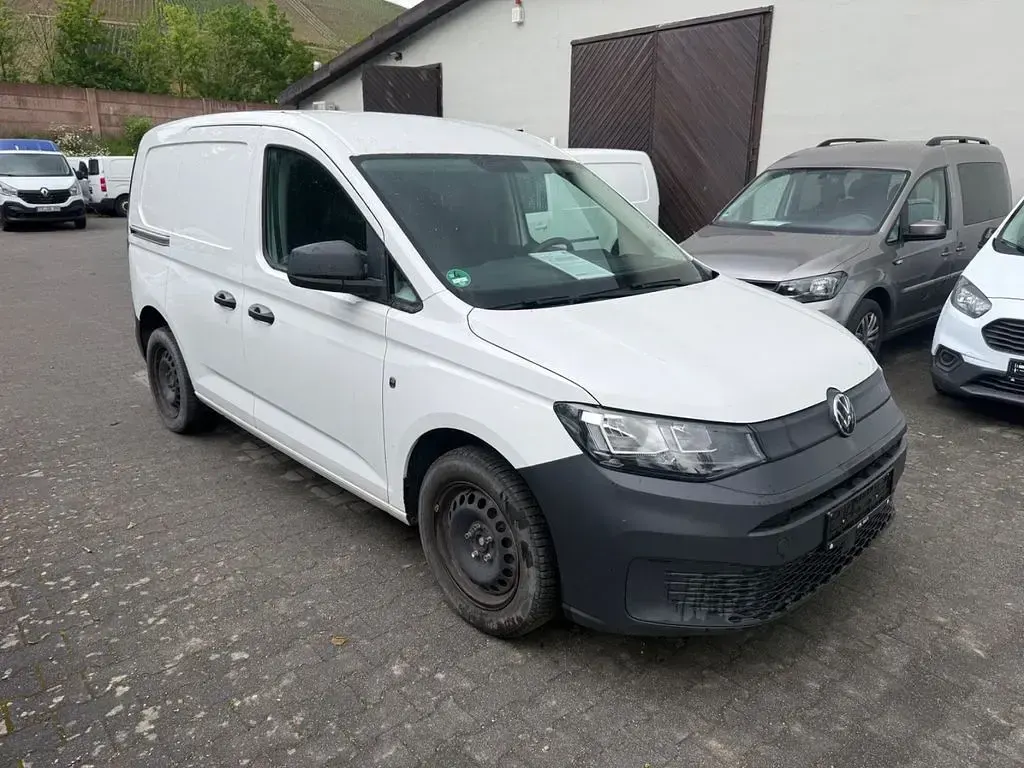 Usata VW Caddy Basis 102 CV (75 kW) 2022 Bianco Monovolume