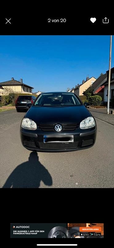 Schwarz Gebraucht 2005 VW Golf IV Kleinwagen | 2.600 € (Etwas zu teuer) - Bild 1/4