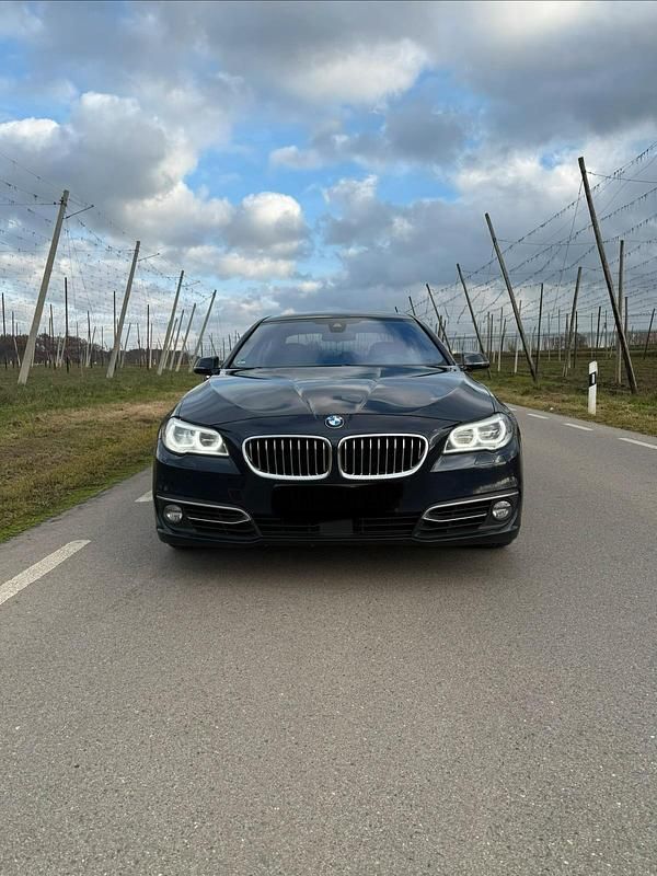 Schwarz Gebraucht 2015 BMW 530 Luxury Line Limousine | 14.850 € (Superpreis) - Bild 1/4