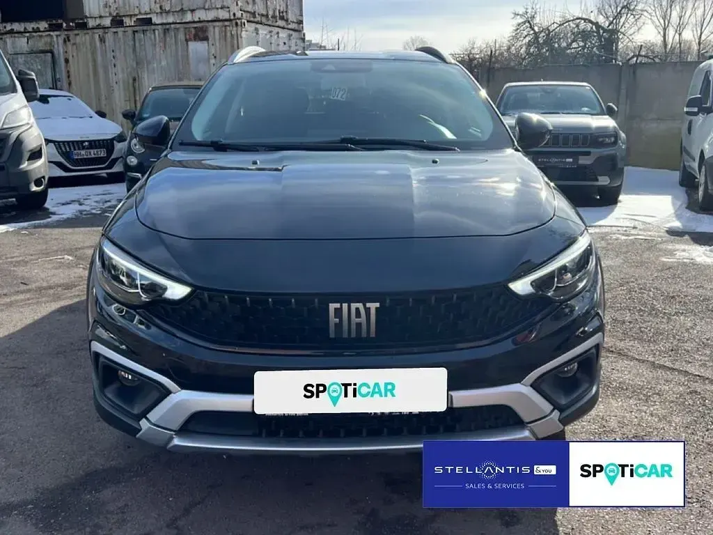 Gebraucht Fiat Tipo Cross 131 PS (96 kW) 2023 Schwarz Limousine