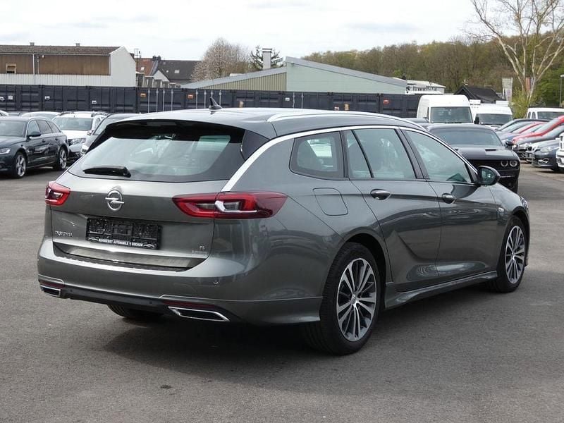 Usado Opel Insignia OPC 209 HP (153 kW) 2019 Cinzento Carrinha