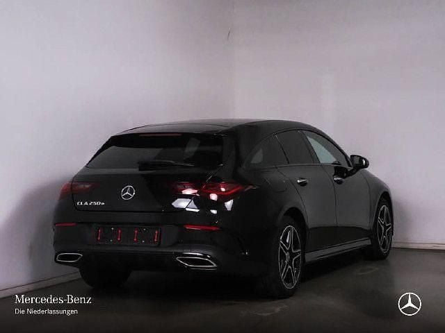 Gebraucht 2024 Mercedes CLA250e Shooting Brake Kombi | 34.990 € (Fairer Preis) - Bild 1/4
