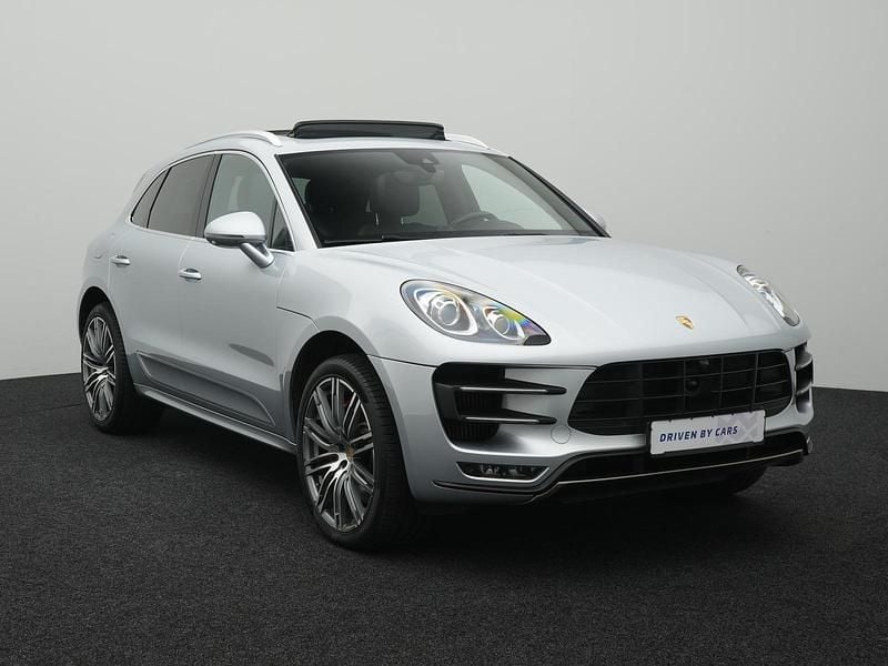 Gebraucht Porsche Macan Turbo Performance Package 441 PS (324 kW) 2017 Rhodiumsilbermetallic SUV