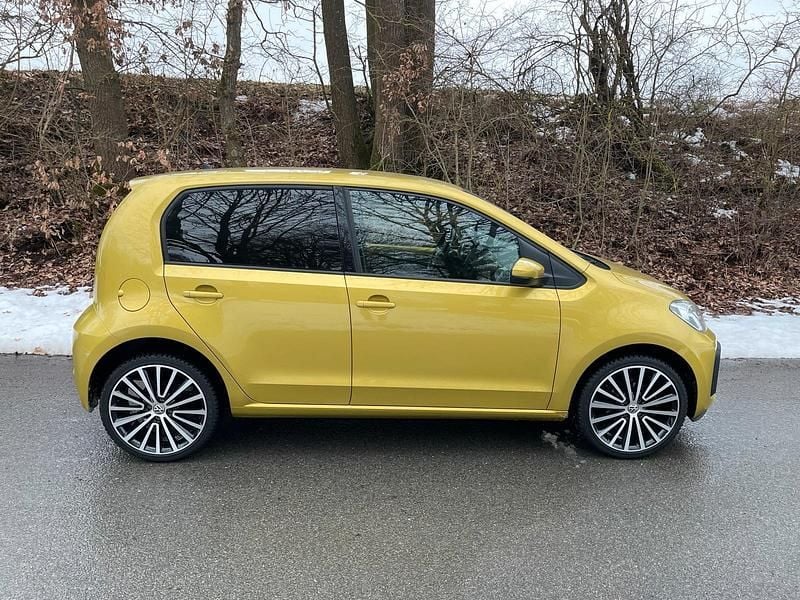 Gebraucht VW up! high up! 90 PS (66 kW) 2017 Gold Kleinwagen