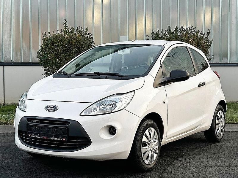 Weiß Gebraucht 2015 Ford Ka Ambiente Kleinwagen | 4.900 € (Fairer Preis) - Bild 1/4