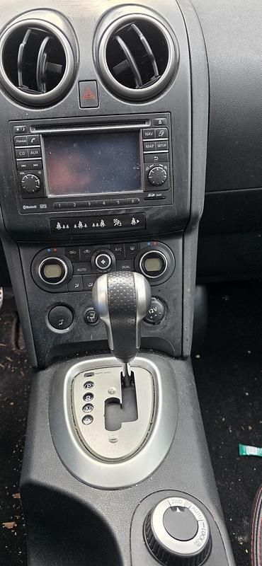 Gebraucht Nissan Qashqai 2009 Weiß SUV