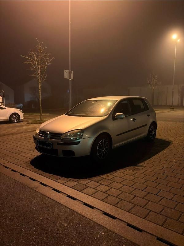 Gebraucht VW Golf IV Trendline 75 PS (55 kW) 2005 Silber Limousine