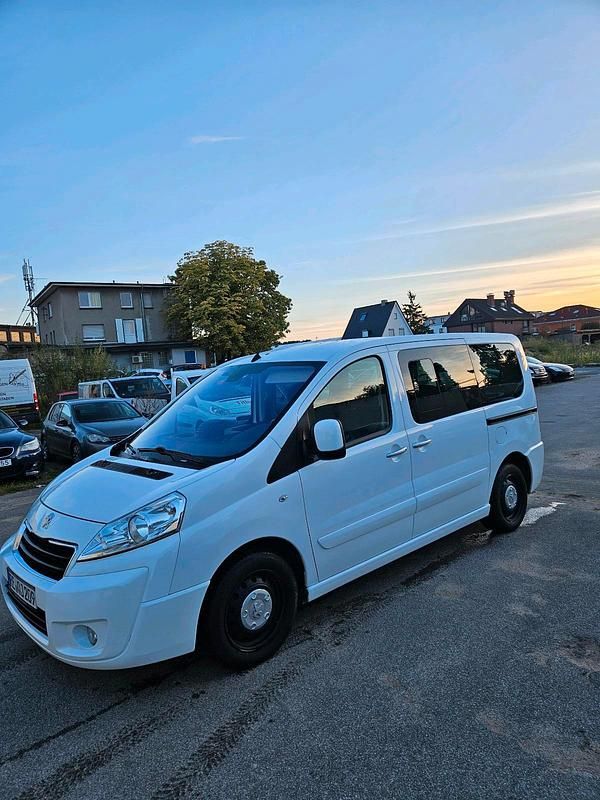 Weiß Gebraucht 2015 Peugeot Expert Van | 10.950 € - Bild 1/4