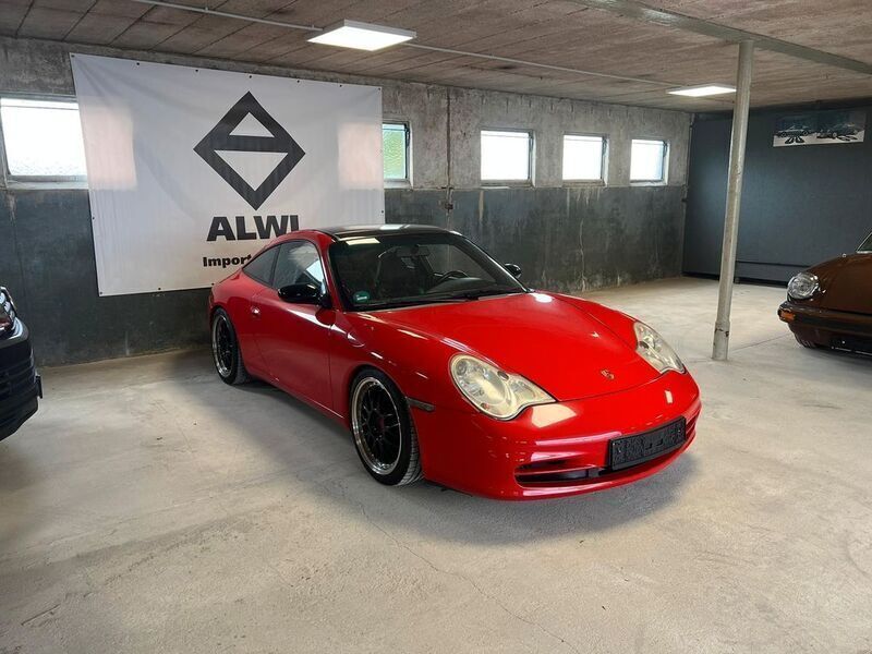 Gebraucht Porsche 996 320 PS (235 kW) 2004 Rot