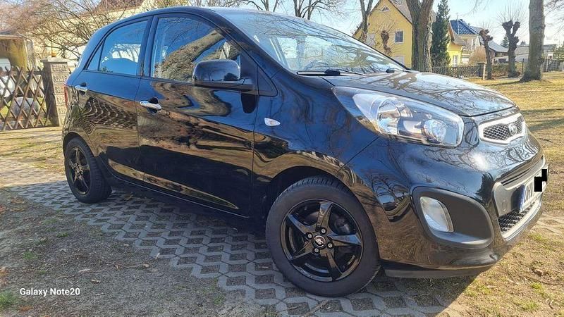 Gebraucht Kia Picanto Attract 69 PS (50 kW) 2014 Schwarz Kleinwagen