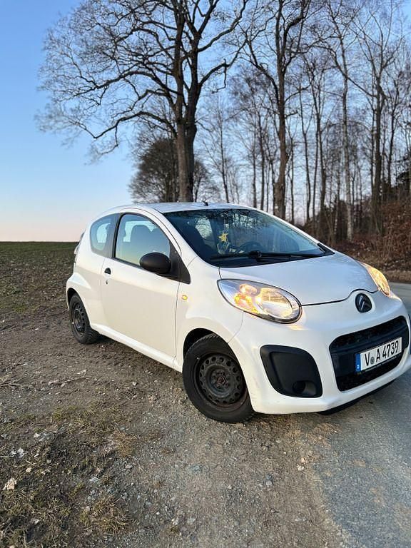 Gebraucht Citroën C1 68 PS (50 kW) 2013 Weiß Kleinwagen