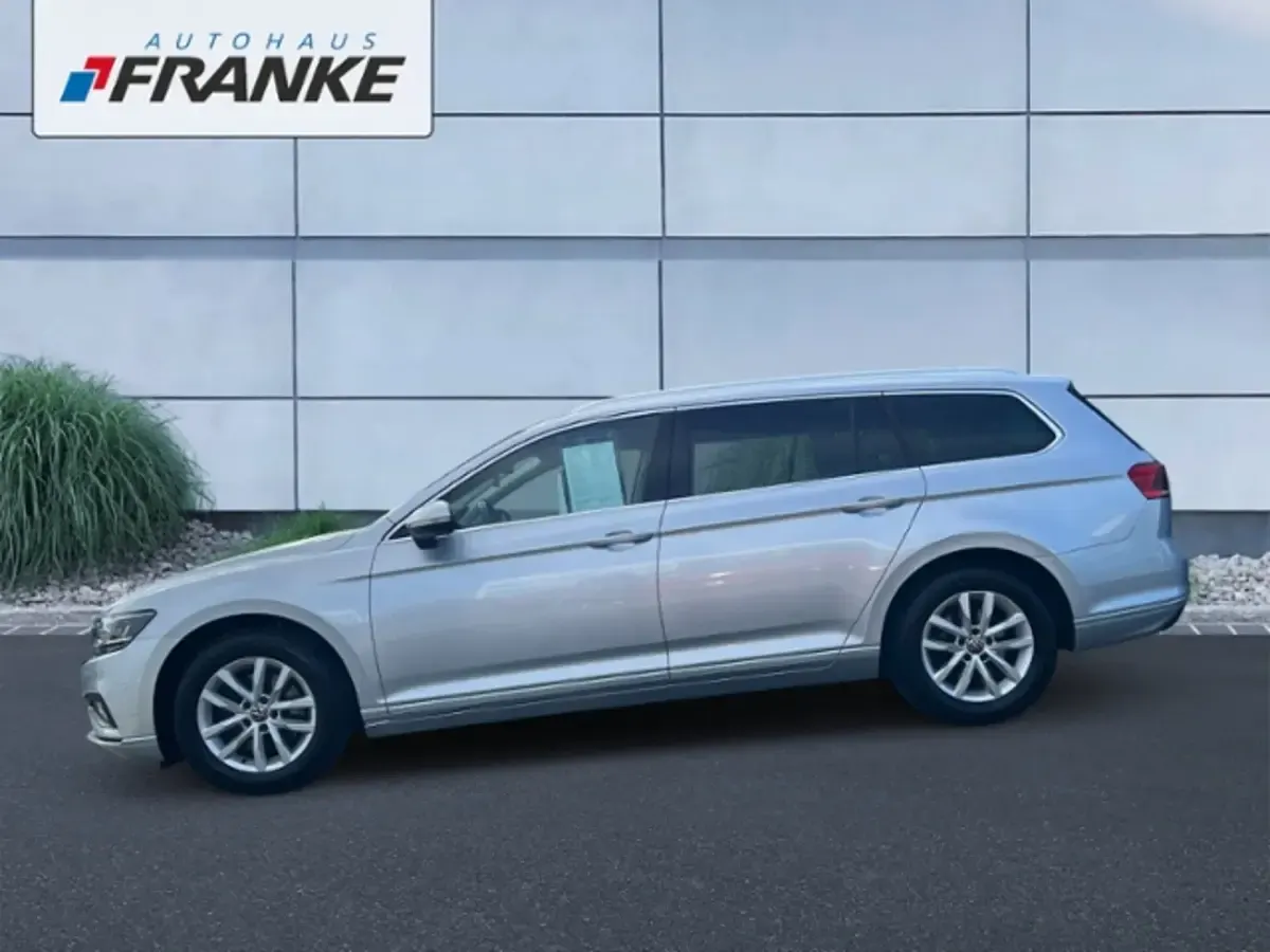 Gebraucht VW Passat Business 150 PS (110 kW) 2024 Kombi