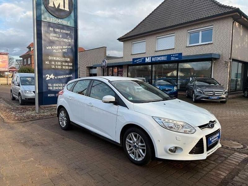 Gebraucht Ford Focus Titanium 171 PS (125 kW) 2012 Weiß Limousine