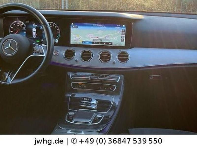 Gebraucht Mercedes E300 AMG 320 PS (235 kW) 2021 Schwarz Limousine