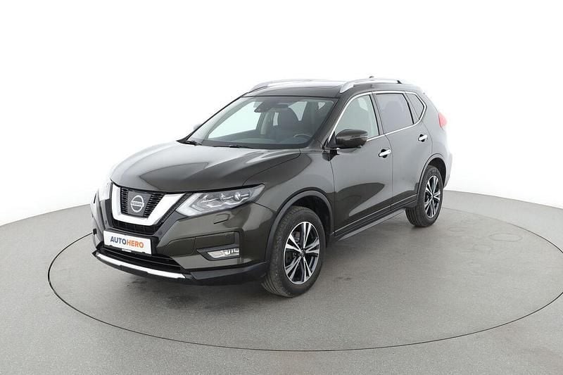 Grün Gebraucht 2018 Nissan X-Trail N-Connecta SUV | 18.050 € (Fairer Preis) - Bild 1/3