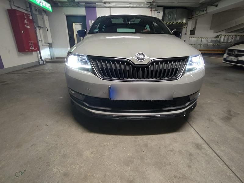 Grau Gebraucht 2018 Skoda Rapid Monte Carlo Kombi | 11.999 € (Superpreis) - Bild 1/4
