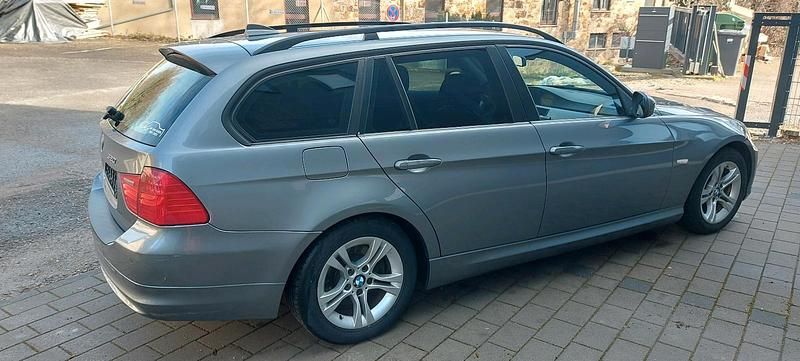 Gebraucht BMW 320 170 PS (125 kW) 2008 Grau Kombi