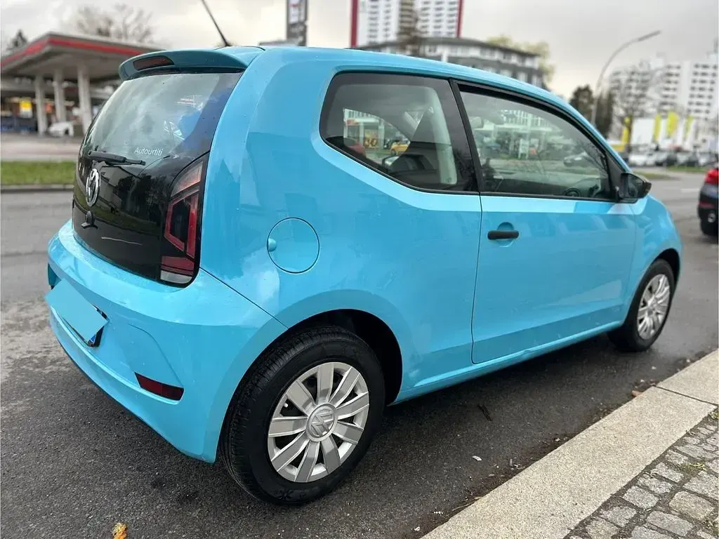 Usado VW up! 60 CV (44 kW) 2018 Azul Utilitario